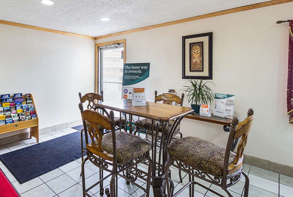 Rodeway Inn West Dodge オマハ インテリア 写真